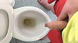indian village girl pissing toilet hd10